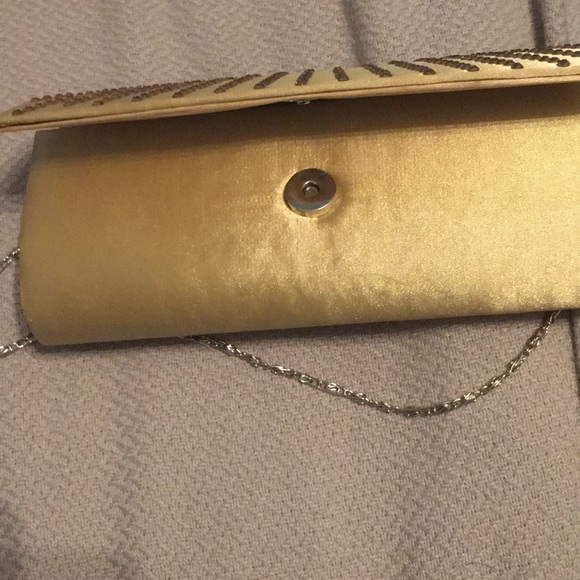 Purse - Picture 2 of 4